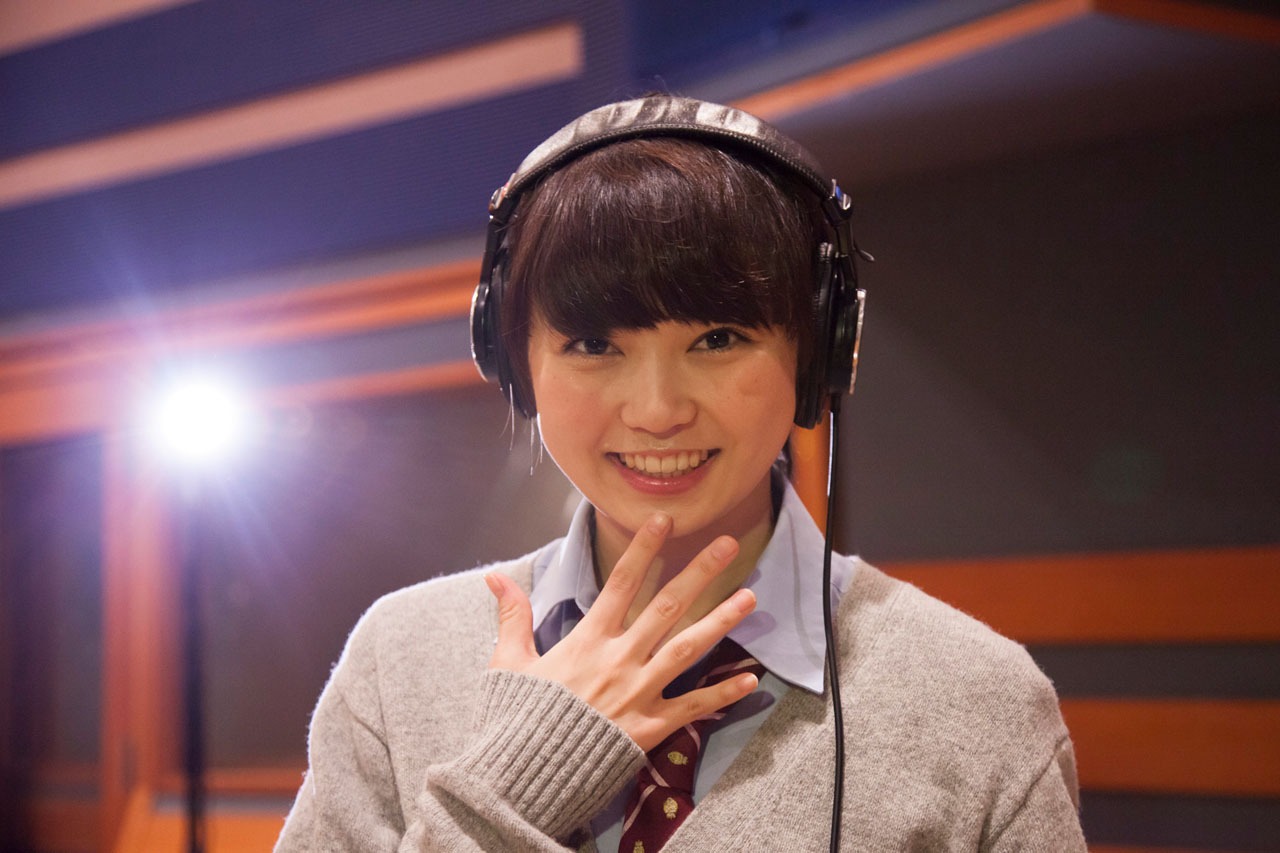 安本彩花