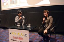 トークショーの様子。左から細川徹、ラバーガール飛永。