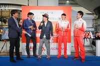 「イオンモール×よしもとキッズプロジェクト 笑って！走って！全国横断かけっこツアー！ supported by JAAF」の様子。