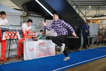 かけっこ教室に参加するデニス植野。