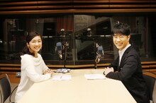 左から優香、藤井隆。