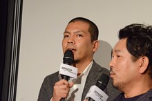 トーク中の天竺鼠・川原。