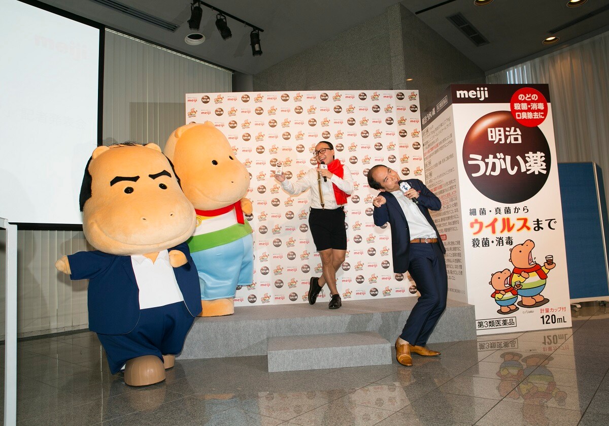 「明治うがい薬」PRイベントの様子。