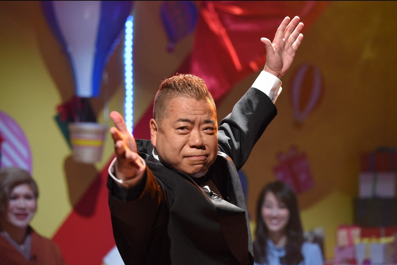 「出川哲朗サプライズ!!～ガチで幸せ！神ギフト～」MCの出川哲朗。(c)TBS