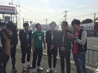 「バツウケテイナー」のロケの様子。