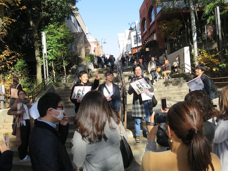 「火花」ツアーの様子。