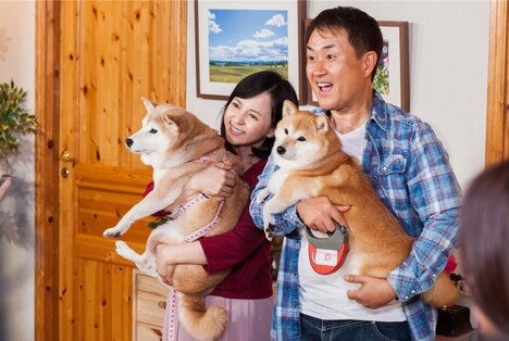 神奈月といとうまい子（左）。(c)ABC