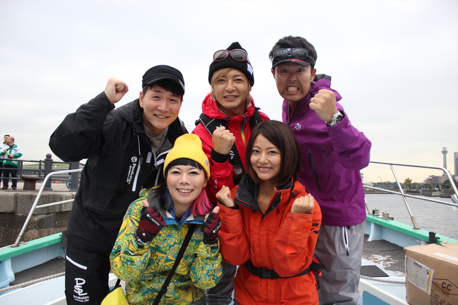 「タレントフィッシングカップ」に出演する、フォーリンラブ・ハジメ（右端）、つるの剛士（中央）ら。(c)テレビ朝日
