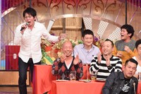 「人気芸人50人大集合！スキャンダルも大激白 無礼講の宴！大忘年会」のワンシーン。(c)日本テレビ