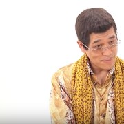 ピコ太郎、DMM英会話の体験中に女性講師とPPAP開始