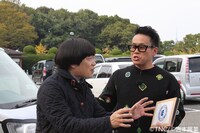 「宮川大輔の福岡ぶらり王道×レア道中」のワンシーン。(c)テレビ西日本