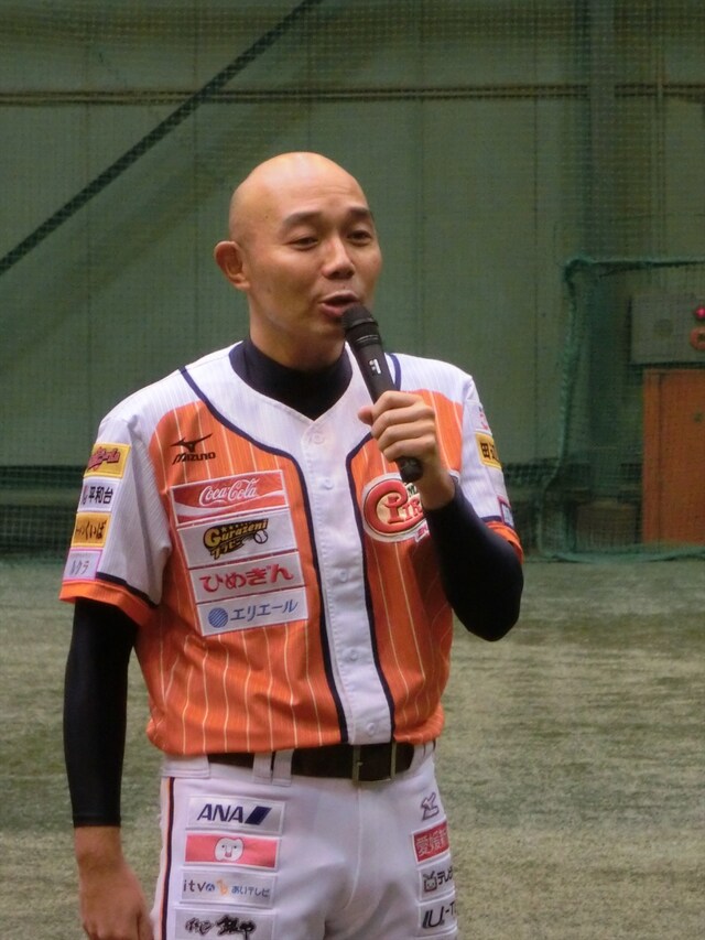 プロ野球選手としての現役引退を自身のイベント内で発表した、360°モンキーズ杉浦。(c)BEST T!MES編集部