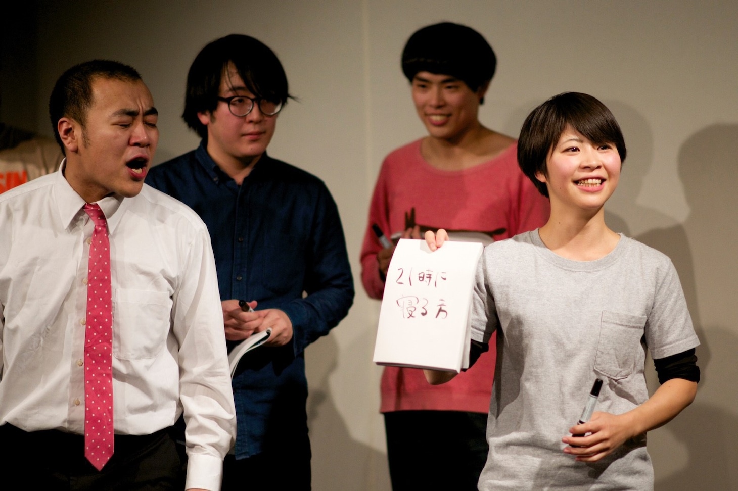 ライブ「きしたかの・高野 熱いおしぼりを渡されて熱がらなかったら100万円」の様子。