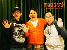 （左から）ビビる大木、ピエール瀧、中村尚登ニュースデスク（TBS）。