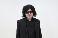 Toshlに扮するレイザーラモンRG。(c)関西テレビ