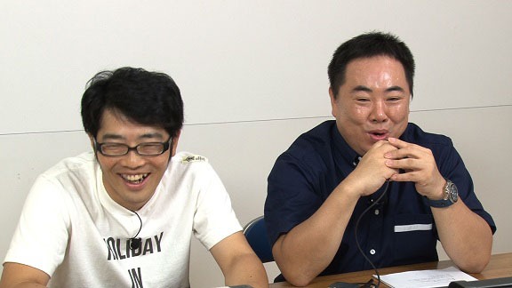 配信される「エキストラプロデュース王」のワンシーン。