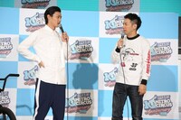 （左から）野村周平、ピース綾部。