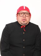 「BAZOOKA!!!」レギュラーメンバーの野性爆弾くっきー。