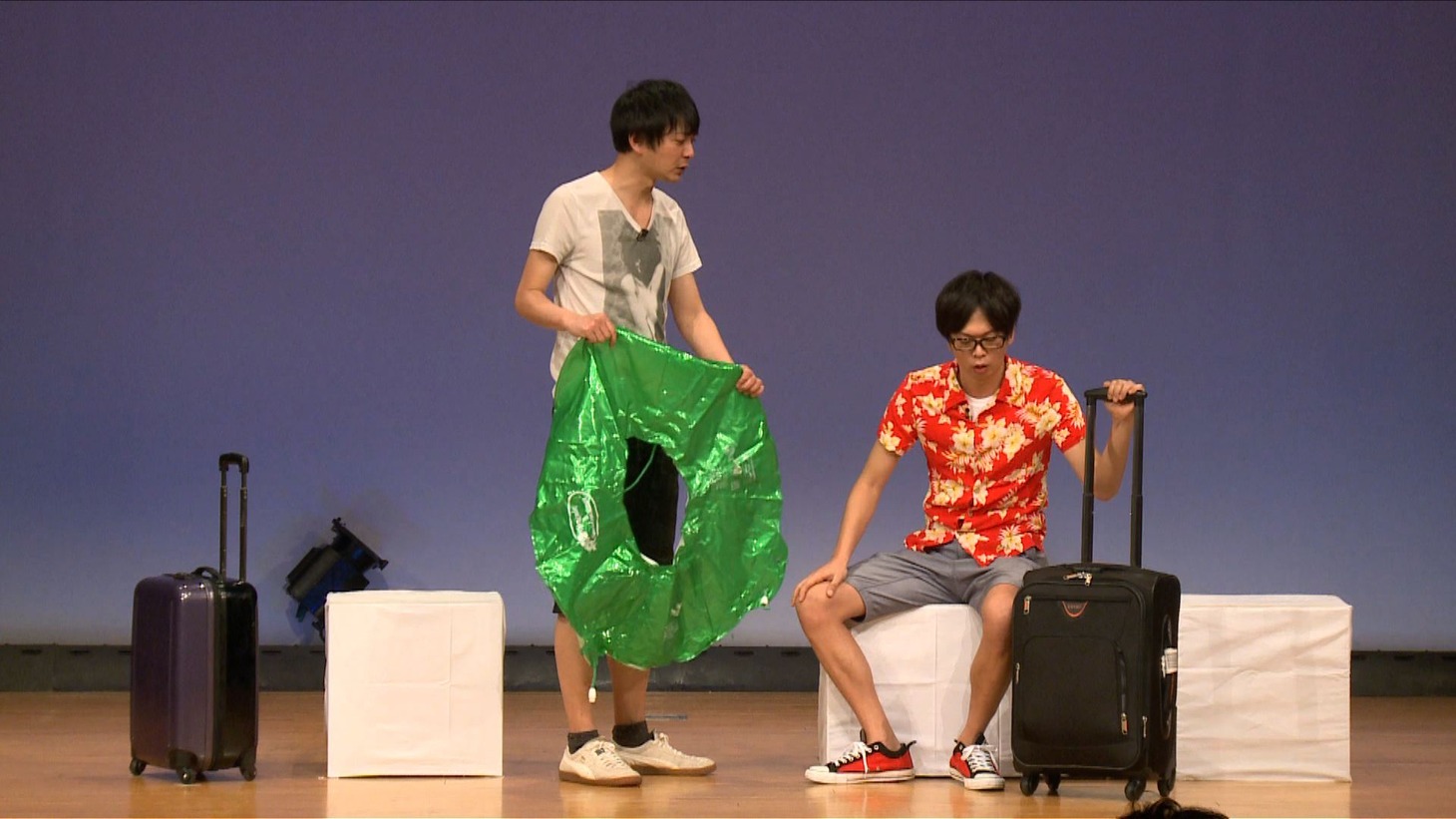 DVD「磁石傑作選ライブ『BEST ALBUM』」のワンシーン。