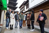 「天国!? 地獄!? 雨上がり食楽部 京都グルメクイズツアー」のワンシーン。(c)関西テレビ
