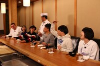 「天国!? 地獄!? 雨上がり食楽部 京都グルメクイズツアー」のワンシーン。(c)関西テレビ