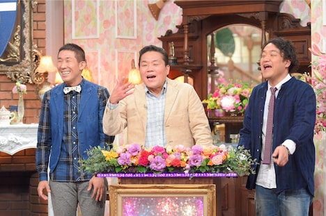 トミーズ雅（中央） (c)ABC