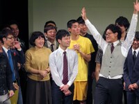 「2016年総決算！ゲラゲラチャンピオンシップ」で優勝したラバボーズ。