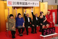 （左から）おかずクラブ、志村けん、笑福亭鶴瓶、メイプル超合金。(c)テレビ朝日