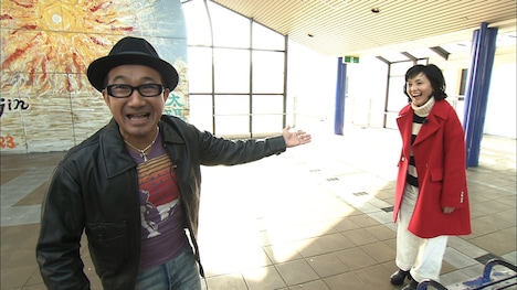 (左から)矢野勝也、南果歩。(c)ABC