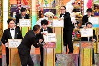 「くりぃむしちゅー特番 芸能界最強！お笑いマニア王決定戦」のワンシーン。(c)テレビ朝日