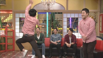 「本能Z」にパニーニ（手前）が登場するワンシーン。(c)CBC