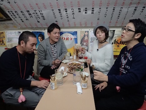 （左から）千鳥、中村静香、ドランクドラゴン鈴木。(c)CBC