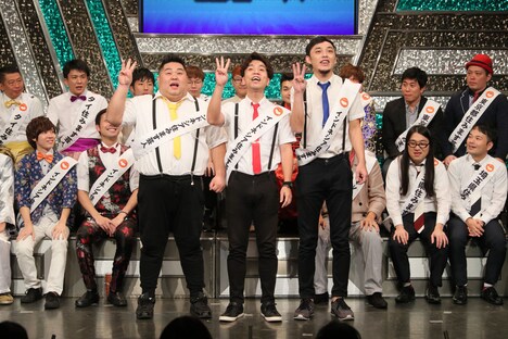 住みますアジア芸人による活動報告会の様子。