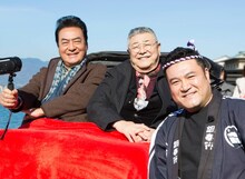 左から高橋英樹、中尾彬、アンタッチャブル山崎。(c)メ～テレ