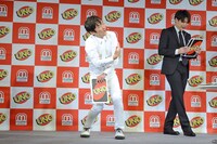 UNOに関連する一発ギャグを披露したNON STYLE石田。