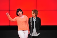 話題賞を獲得した尼神インター。