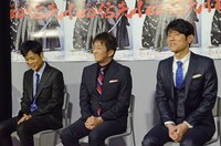 左から名倉潤、堀内健、原田泰造。