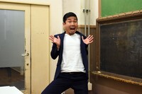 オーディションに参加したのーどみ。千鳥・大悟のモノマネでアピール。