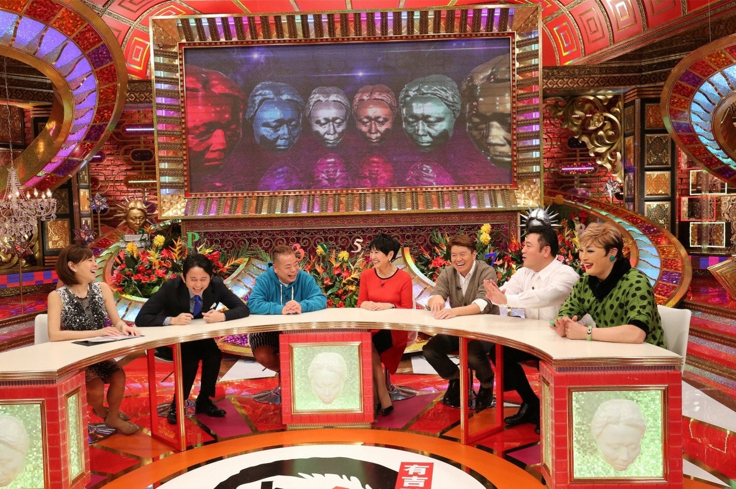 番組の出演者たち。(c)関西テレビ