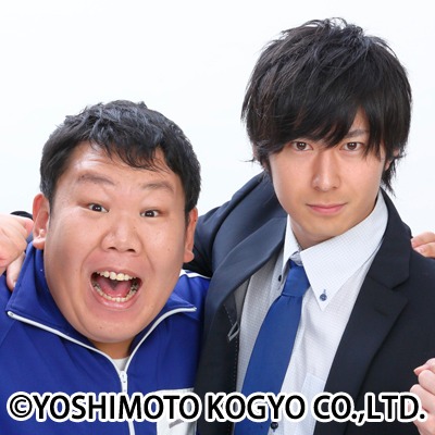dボタン。右が主演を務める臼杵寛 。