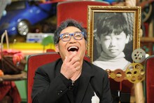 「あいつ今何してる？」にゲスト出演するコロッケ。(c)テレビ朝日