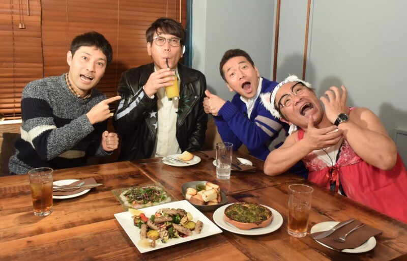 「上田ちゃんネル」に出演する（左から）浜ロン、古坂大魔王、くりぃむしちゅー上田、桐畑トール。(c)テレビ朝日