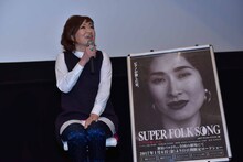 矢野顕子について語る清水ミチコ。