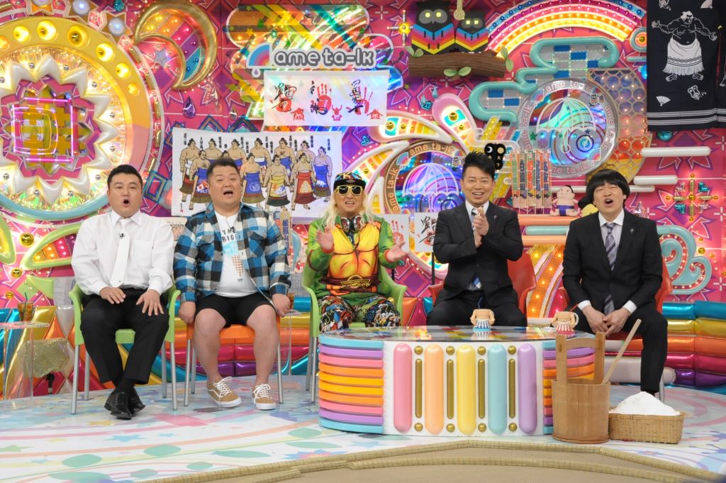 左からアンタッチャブル山崎、ブラックマヨネーズ小杉、DJ KOO、雨上がり決死隊。(c)テレビ朝日