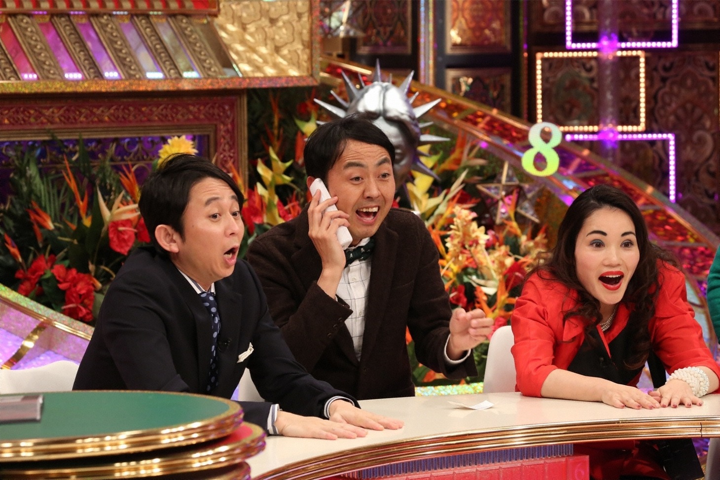 （左から）有吉弘行、アンガールズ田中、平野ノラ。(c)関西テレビ