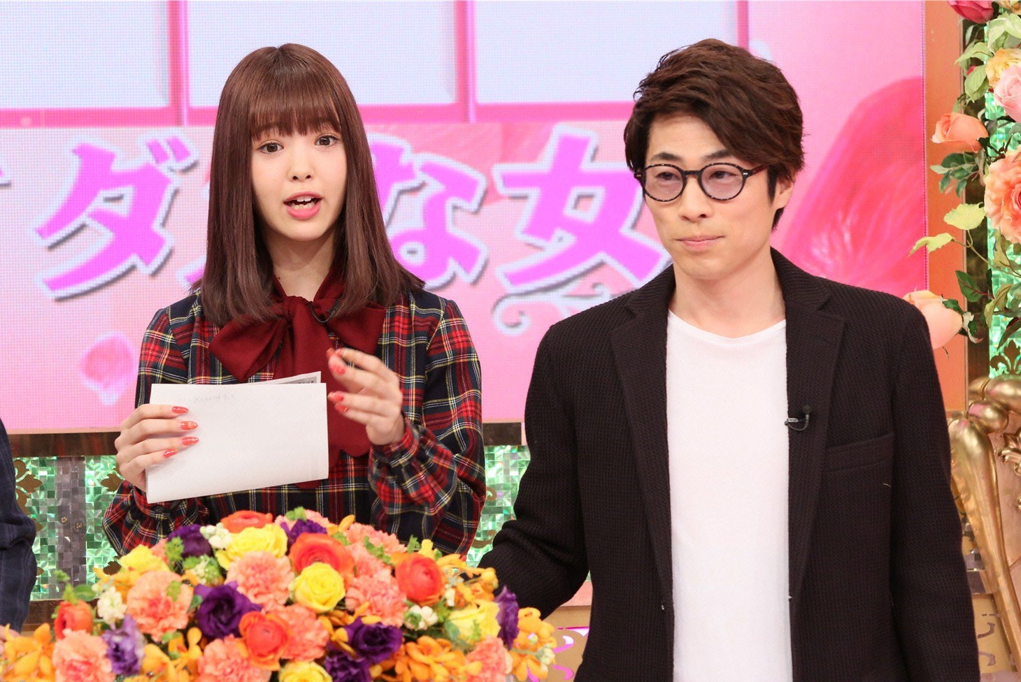 ロンドンブーツ1号2号・田村淳（右）と、藤田ニコル。(c)テレビ朝日