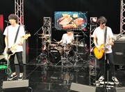 「ザキとロバ」のワンシーン。(c)メ～テレ