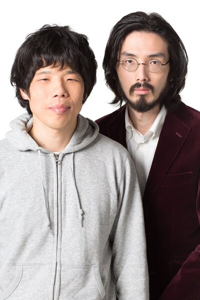 「モグリ'n ROCK」に出演する馬鹿よ貴方は・平井“ファラオ”光（右）。