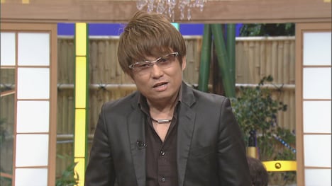 哀川翔のモノマネをする花香よしあき。(c)CBC