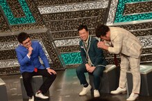 同期2組が最終決戦まで進んだ「M-1グランプリ2015」を振り返るプラス・マイナス岩橋（右）。